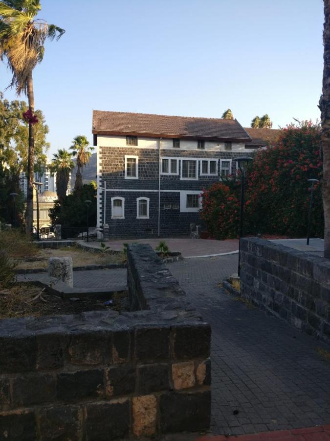 פינה שקטה דקה הליכה לכנרת והטיילת Leilighet Tiberias Eksteriør bilde